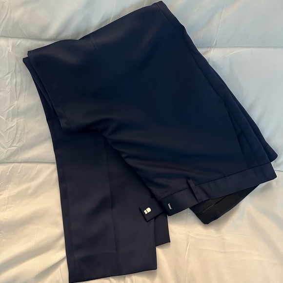 Banana Republic Blue Satin 2 piece suit - Picture 4 of 9